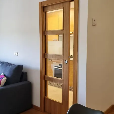 Piso En El Centro 6 Personas En Vilagarcia